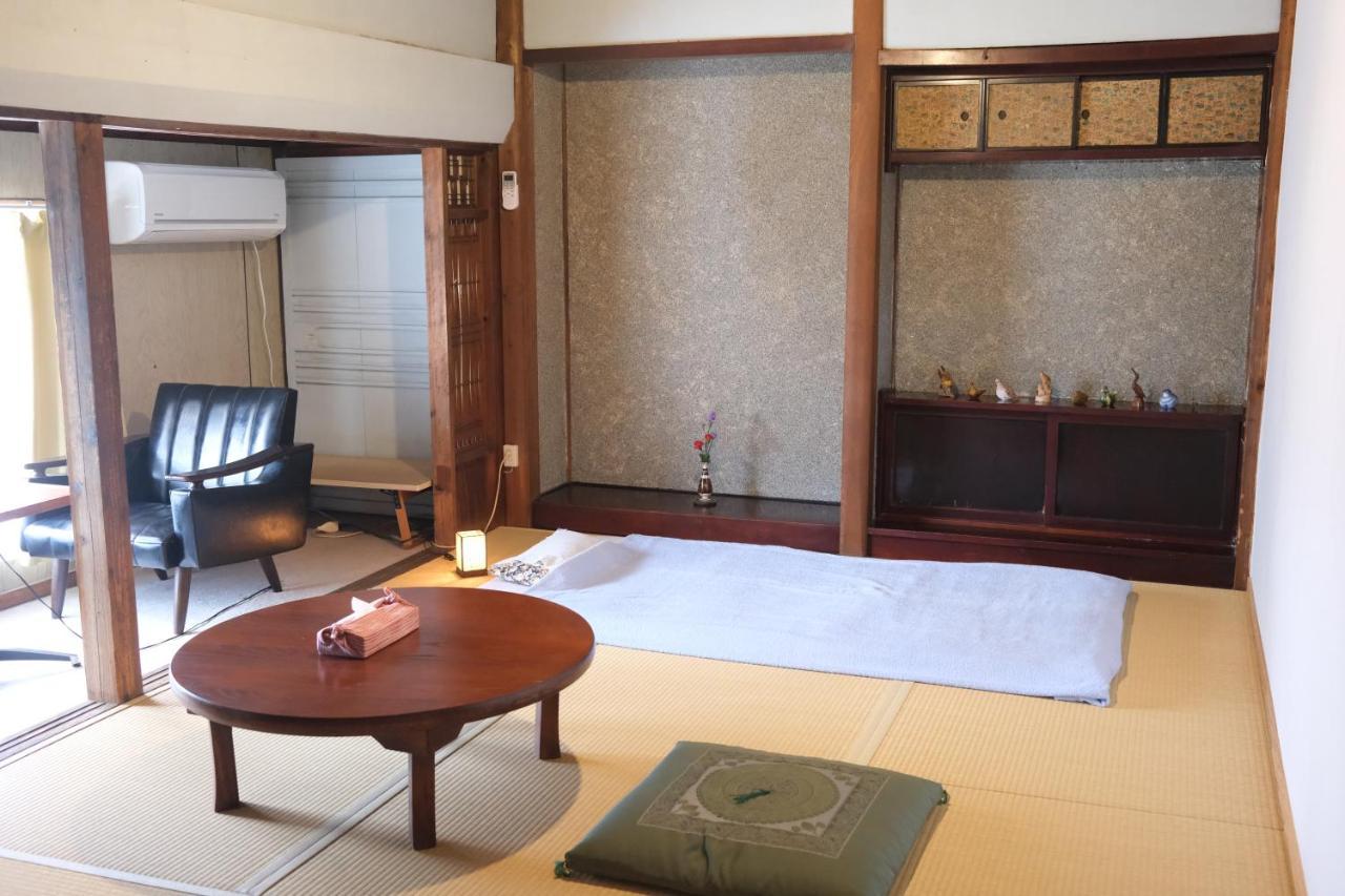 Guesthouse Kojiya 暮らしをつくる宿 旧糀屋 Fukutsu Exterior foto